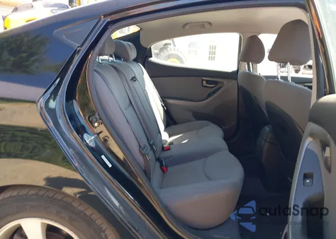 2014 Hyundai Elantra Se z USA, uszkodzony, nr VIN KMHDH4AEXEU088644